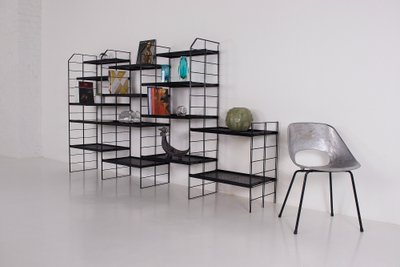 Pilastro style modular shelf