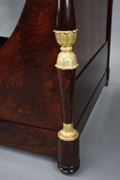 Grande letto a slitta in stile Impero e baldacchino 