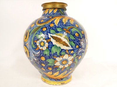 Grande Vaso in Maiolica Ritratti Soldato Maestro Domenico Venezia Italia XVI
