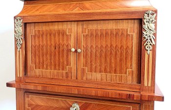 Mobiletto in vari intarsi di legno, stile Luigi XVI - 1900