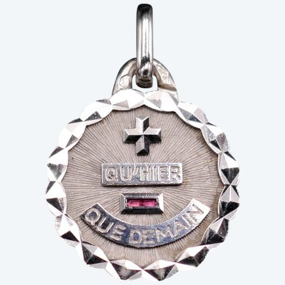  Augis Médaille d'Amour Or Blanc 18 Carats.