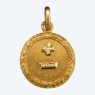 Augis Médaille d'Amour, 18 Karat Gold