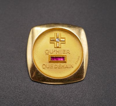 Medaglia d'amore Augis d'epoca, oro 18 carati.