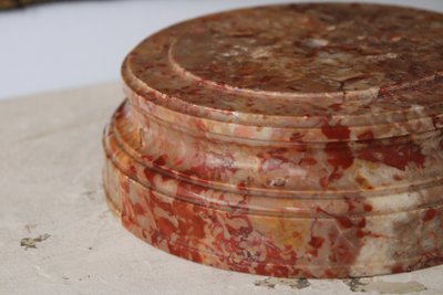 Base circolare in marmo, seconda metà del XIX secolo