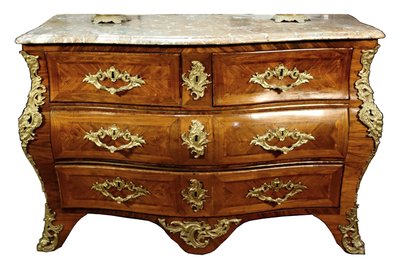 Commode tombeau estampillée Pierre Migeon