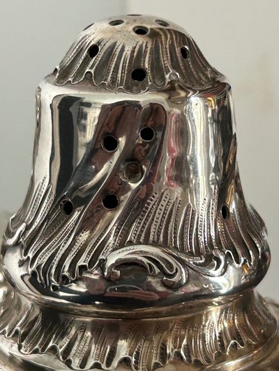 Paire De Saupoudreuses En Argent Massif De Style Louis XV Minerve - Saupoudreuse - Saupoudroir