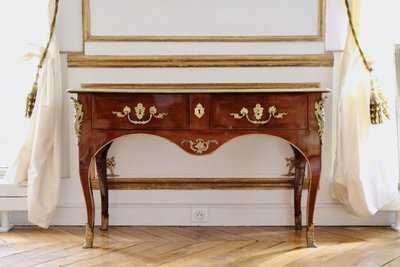 Supporto per parrucca intarsiato in legno di amaranto del periodo Regency