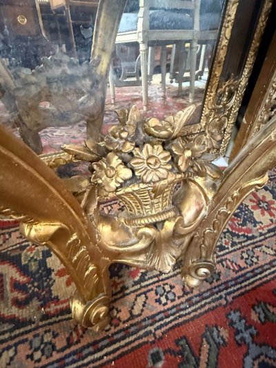 CONSOLE D'APPLIQUE LOUIS XV - 18ème EN BOIS DORE 