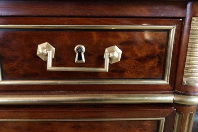 Commode Louis XVI époque XVIIIème siècle.