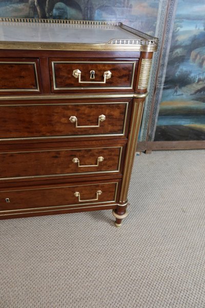 Commode Louis XVI époque XVIIIème siècle.