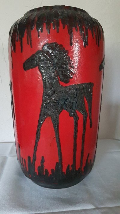 Large ceramic pottery vase from Scheurich, Germany, with a horse motif.