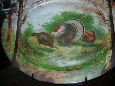2 Grands Plats En Porcelaine Peints Décor Animalier