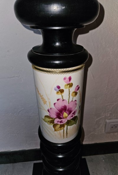 Colonna portaoggetti Napoleone III - XIX secolo - In legno e ceramica.