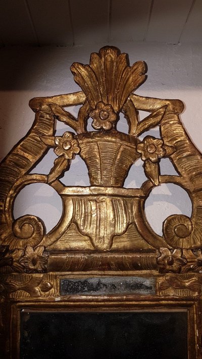 Specchio in legno dorato con perle di vetro - Luigi XV - XVIII secolo