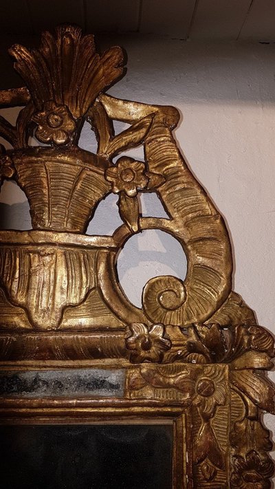 Specchio in legno dorato con perle di vetro - Luigi XV - XVIII secolo