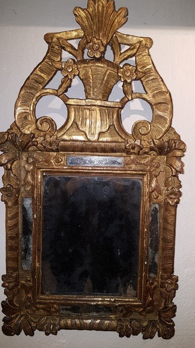 Specchio in legno dorato con perle di vetro - Luigi XV - XVIII secolo
