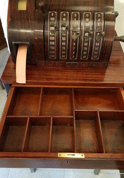 Caisse Enregistreuse National Vers 1900