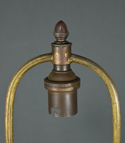 Important Lampadaire en Marqueterie, style Transition Louis XV Louis XVI – 1re partie XXe
