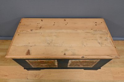 Coffre Peint en Pin, Europe de l’Est – Fin XIXe
