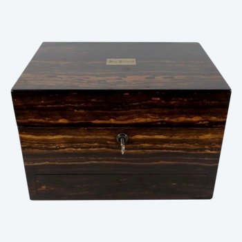  Snake wood toilet box signed " John Bagshaw & Sons ", England - 2nd part XIXth century