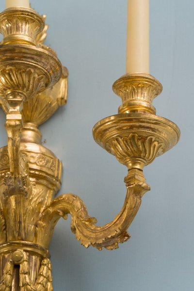 Paire d'Appliques En Bronze Ciselé Et Doré d'époque Louis XVI