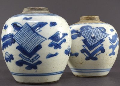 Chine, Dynastie Qing, XVIIème Siècle, Paire Petits Pots à poudre de Gingembre En Porcelaine.