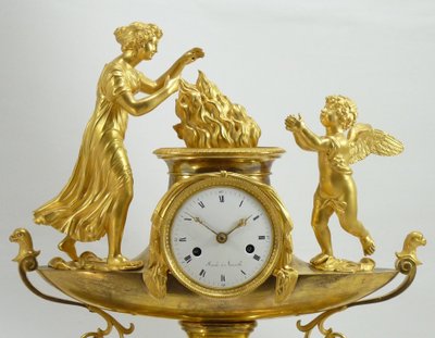 Beautiful Directoire Clock Venus & Cupid By Roche à Marseille 
