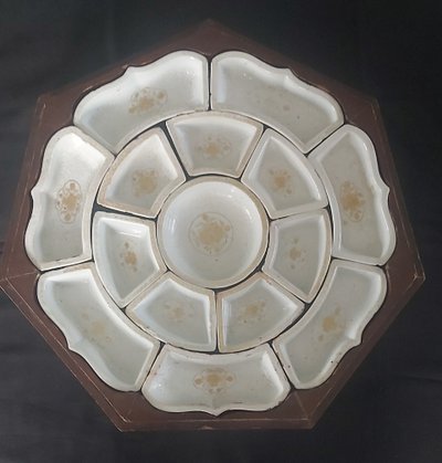 Scatola cinese per spezie in legno laccato, XIX secolo 