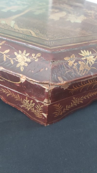 Scatola cinese per spezie in legno laccato, XIX secolo 