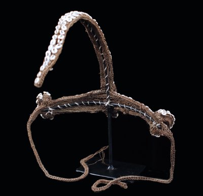 Dance headdress, tribal art, oceanic art, Papua New Guinea, traditional ornament, Oceania
