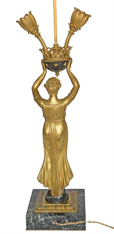 Lampada in bronzo dorato e marmo in stile impero raffigurante una cariatide