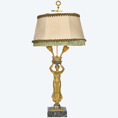 Lampada in bronzo dorato e marmo in stile impero raffigurante una cariatide