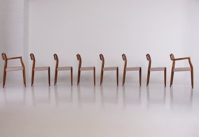 8 sedie in palissandro di Niels Otto Moller.