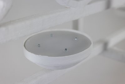 Lampadario rettangolare in gesso con decorazione a forma di uccello. Codice articolo: LS62652409P