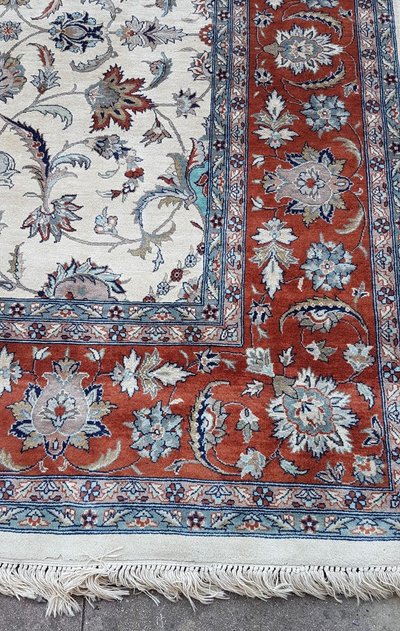 Tapis Ispahan - Iran  307cm  X 247cm  En Laine -  Milieu 20ème