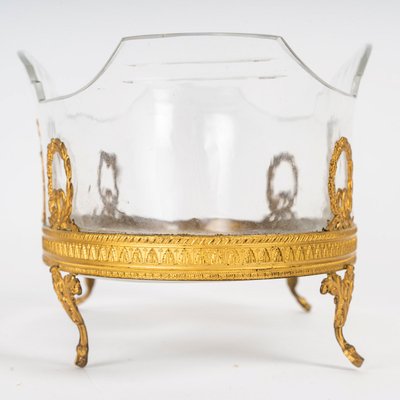 Une coupe en cristal avec garniture en bronze doré, fin XIXème siècle 