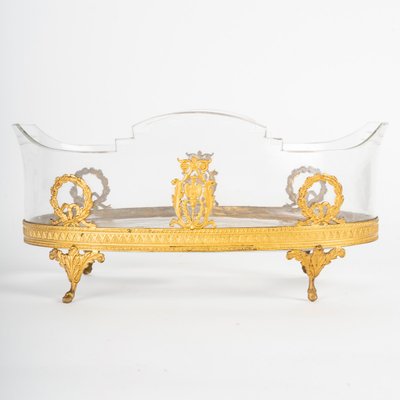 Une coupe en cristal avec garniture en bronze doré, fin XIXème siècle 