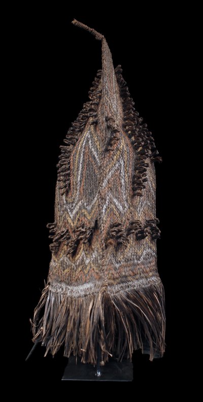 Cape de cérémonie, coiffe traditionnelle, art tribal, art océanien, Papouasie Nouvelle Guinée