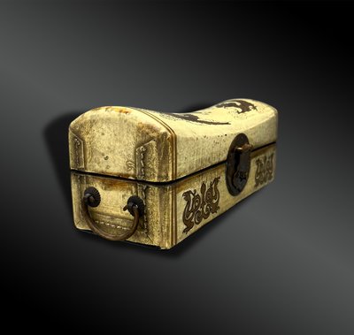 PILLOW BOX - China - 20th century