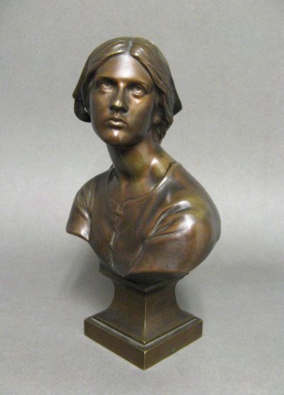 Busto in bronzo di Giovanna d'Arco.