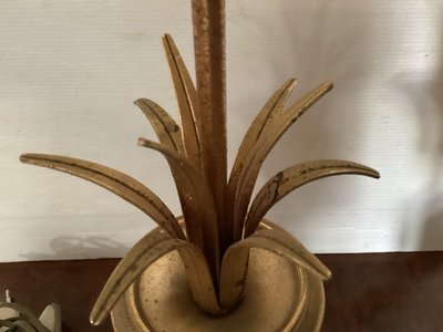 Pair of lamps with ears of corn
