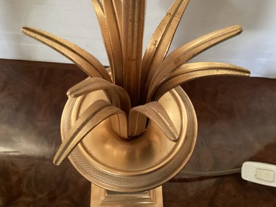 Pair of lamps with ears of corn