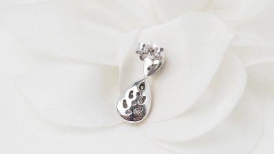 Orecchini di lusso in oro bianco e diamanti