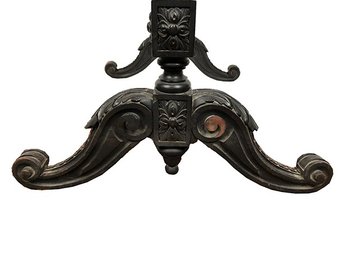 Paravento in legno annerito riccamente intagliato, Napoleone III