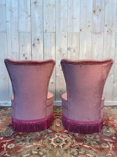 Paire de chauffeuses en velours rose style Napoléon III