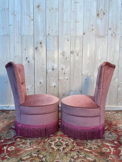 Paire de chauffeuses en velours rose style Napoléon III