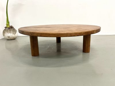 Table basse moderniste circulaire en chêne