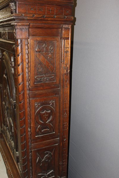 Bonnetière in rovere stile Enrico II con decoro Giovanna d'Arco, fine XIX secolo
