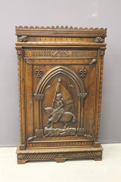 Bonnetière in rovere stile Enrico II con decoro Giovanna d'Arco, fine XIX secolo