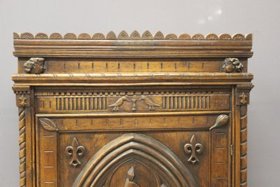 Bonnetière in rovere stile Enrico II con decoro Giovanna d'Arco, fine XIX secolo